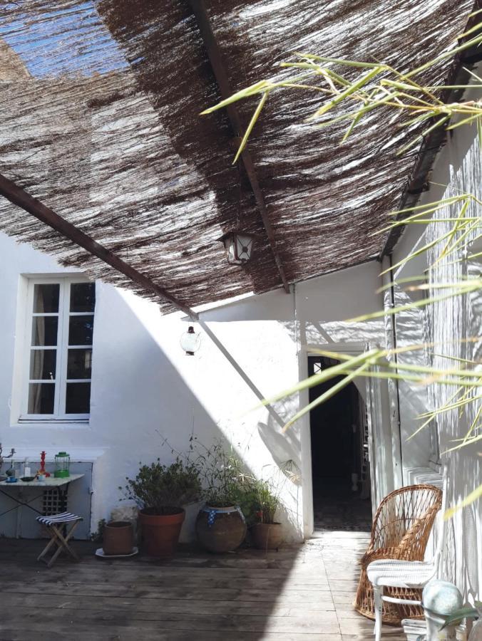 MAISON MATEJEWSKI chambre d'hôtes avec jardin Blaye Extérieur photo