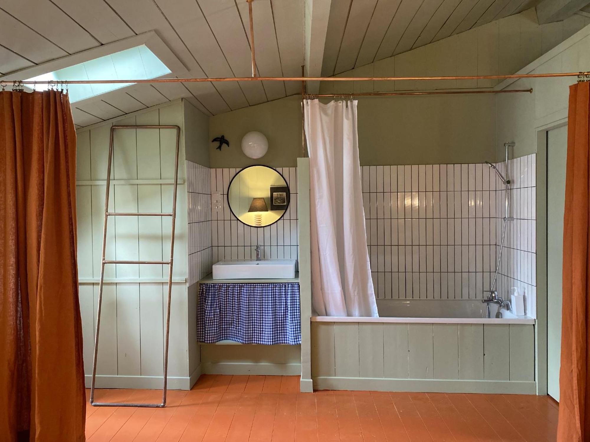 MAISON MATEJEWSKI chambre d'hôtes avec jardin Blaye Extérieur photo